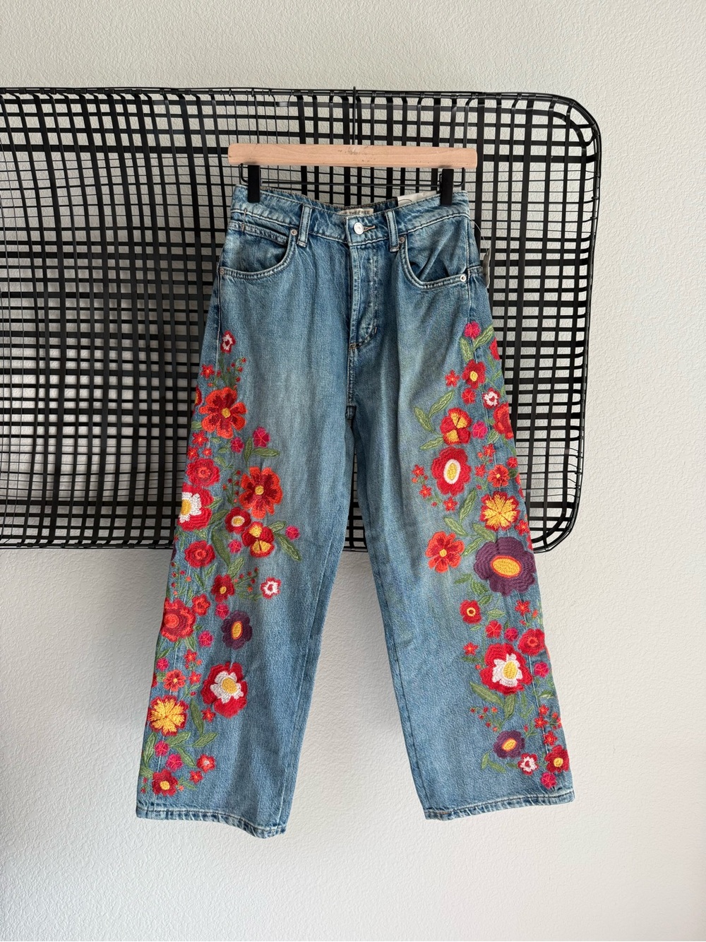 Free people We The Free Willow Floral Embroidered Jeans - Picture 2 of 8